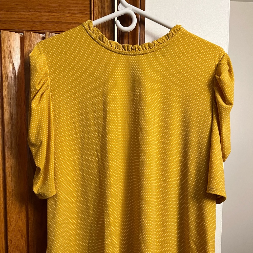 XL yellow blouse